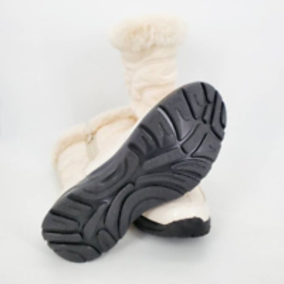 Easy Street Womens Cuddle Winter Boots Ivory Quilted Zipper Faux Fur Trim‎ 6.5 W - Picture 4 of 11